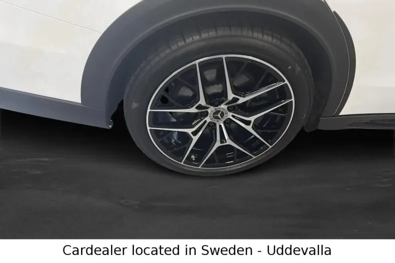 Mercedes-Benz E 300 din 2024 cu 8.500 km - oferta MER118915 - foto 12