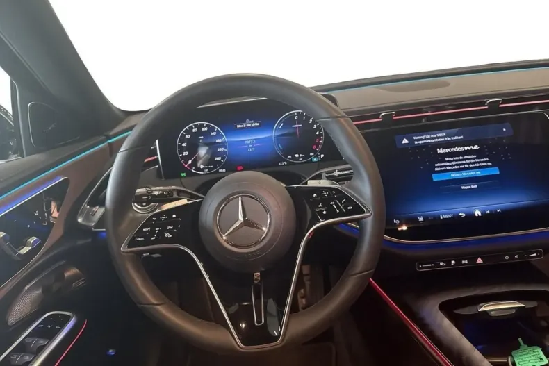 Mercedes-Benz E 300 din 2024 cu 8.500 km - oferta MER118915 - foto 24