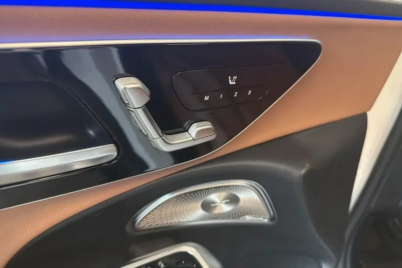 Mercedes-Benz E 300 din 2024 cu 8.500 km - oferta MER118915 - foto 27