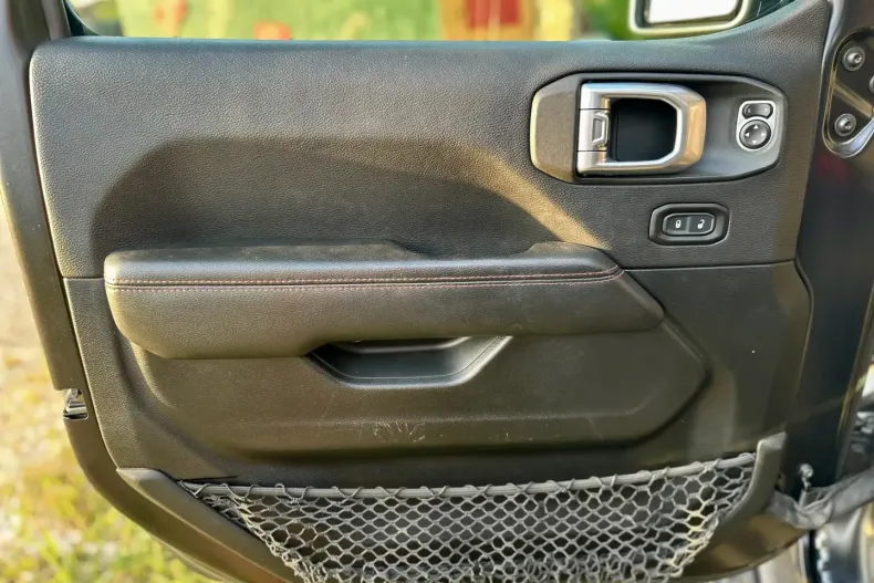 Jeep Wrangler din 2020 cu 74.900 km - oferta JEE118916 - foto 11