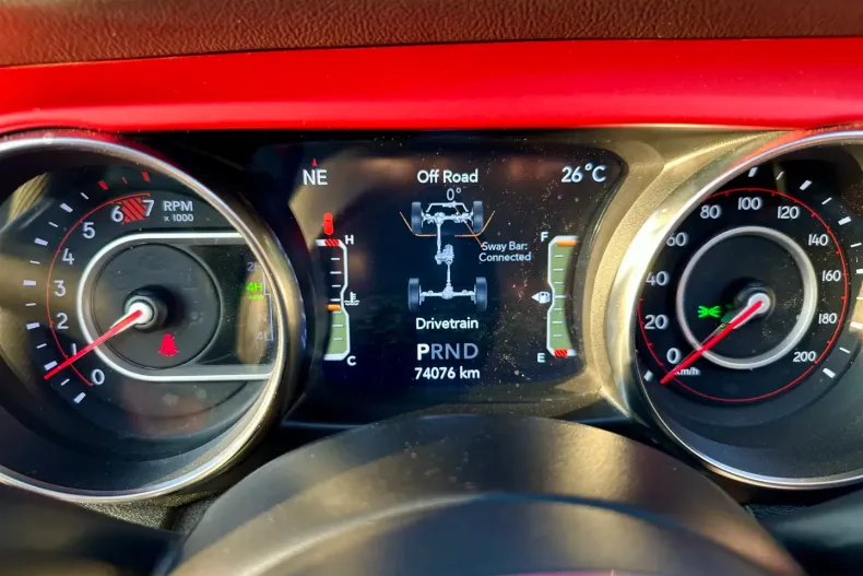 Jeep Wrangler din 2020 cu 74.900 km - oferta JEE118916 - foto 24