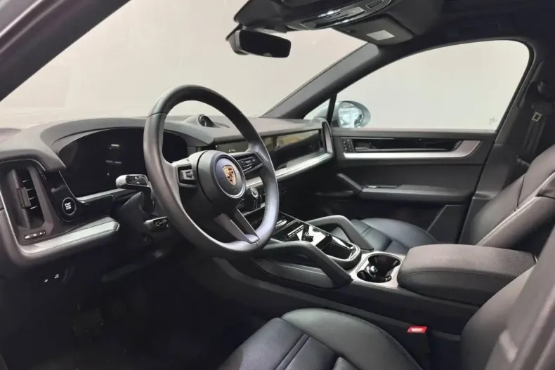 Porsche Cayenne din 2024 cu 8.400 km - oferta POR118921 - foto 10