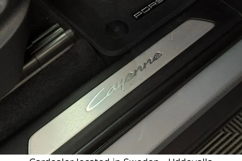 Porsche Cayenne din 2024 cu 8.400 km - oferta POR118921 - foto 19