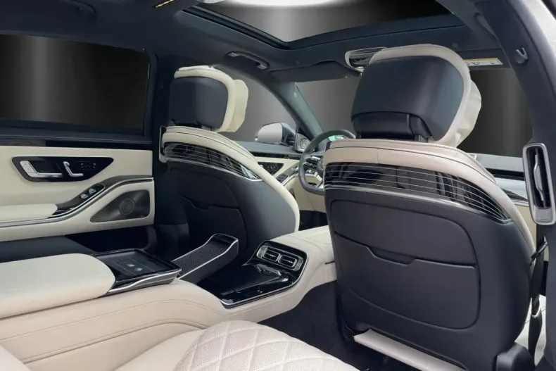 Mercedes-Benz S 580 din 2023 cu 9.989 km - oferta MER118927 - foto 14