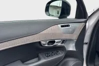 Volvo XC90 din 2023 cu 38.800 km - oferta VOL118935 - foto 23