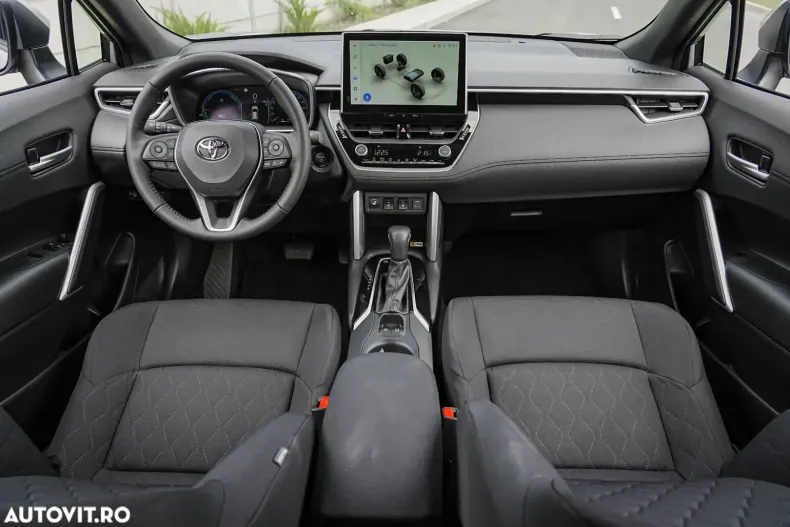 Toyota Corolla Cross din 2025 cu 15.000 km - oferta TOY118950 - foto 6