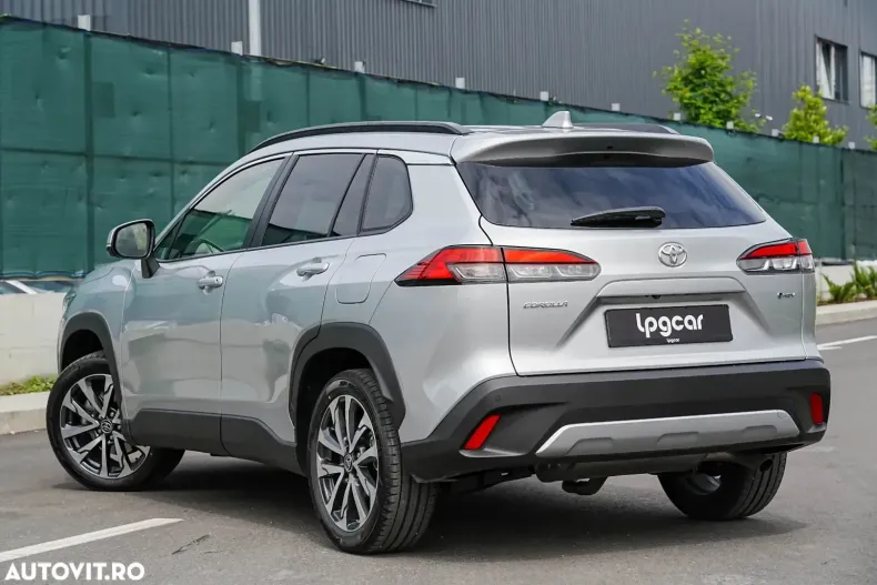 Toyota Corolla Cross din 2025 cu 15.000 km - oferta TOY118950 - foto 7