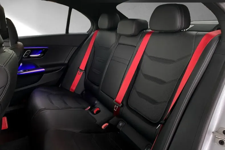 Mercedes-Benz C 63 AMG din 2023 cu 3.160 km - oferta MER118965 - foto 9