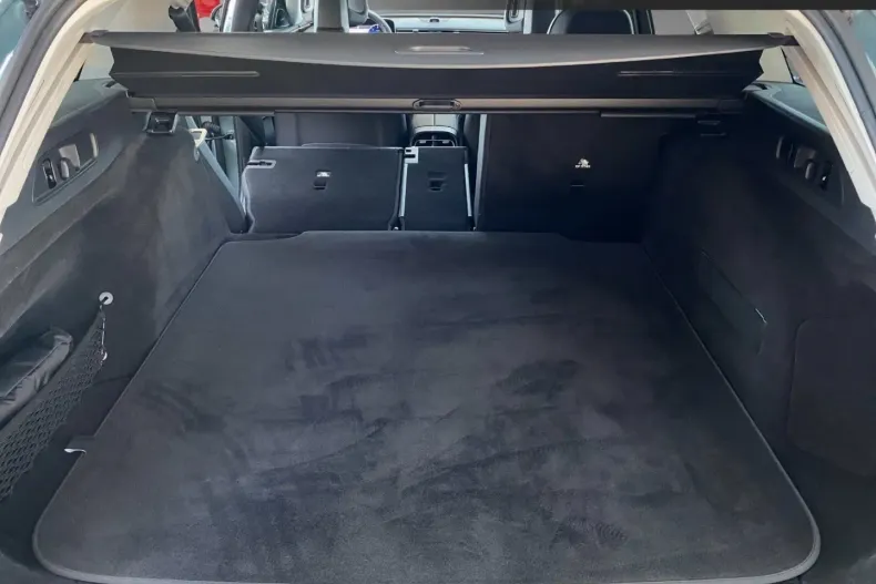 Mercedes-Benz E 450 din 2024 cu 20.998 km - oferta MER118967 - foto 10