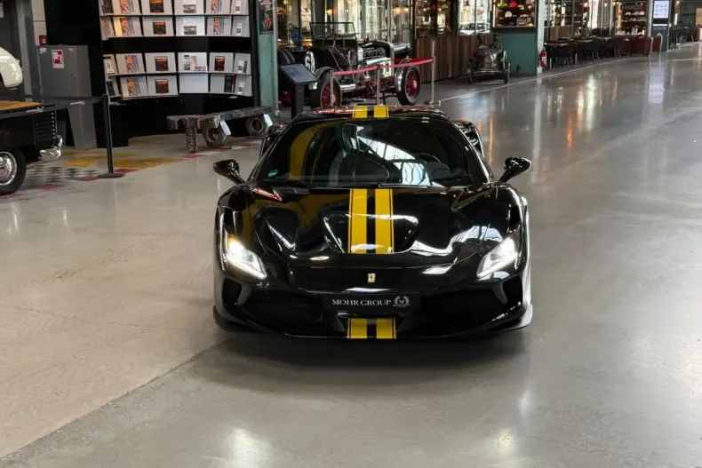 Ferrari F8 din 2021 cu 14.800 km - oferta FER118978 - foto 5