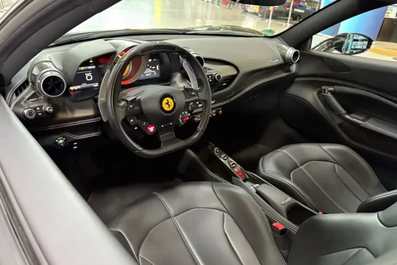 Ferrari F8 din 2021 cu 14.800 km - oferta FER118978 - foto 15
