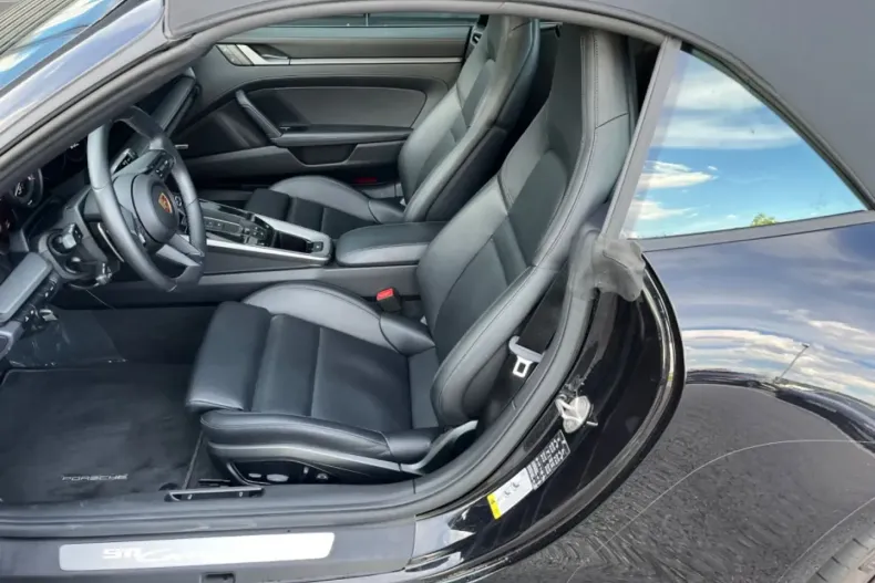 Porsche 992 din 2024 cu 18.700 km - oferta POR118982 - foto 19