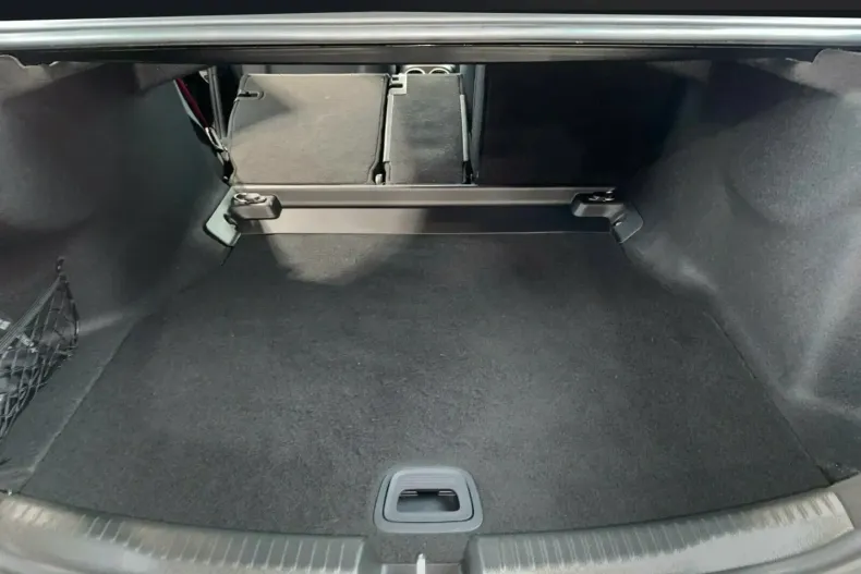 Mercedes-Benz C 43 AMG din 2023 cu 4.270 km - oferta MER118983 - foto 10