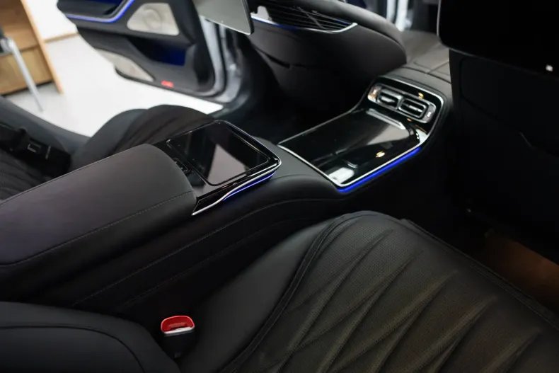 Mercedes-Benz S 63 AMG din 2023 cu 10.000 km - oferta MER118989 - foto 23