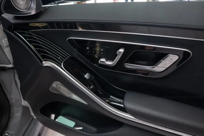 Mercedes-Benz S 63 AMG din 2023 cu 10.000 km - oferta MER118989 - foto 27