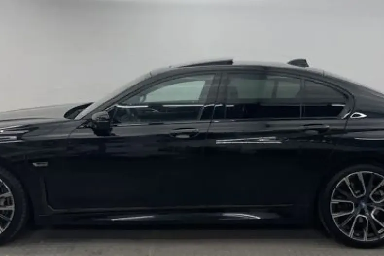 BMW 745 din 2022 cu 111.668 km - oferta BMW118992 - foto 2