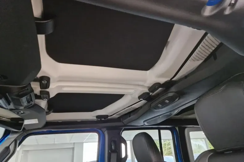 Jeep Wrangler din 2024 cu 10 km - oferta JEE118997 - foto 3