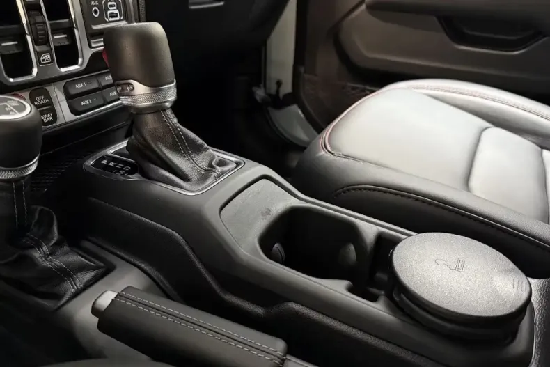 Jeep Wrangler din 2024 cu 2.600 km - oferta JEE118998 - foto 22