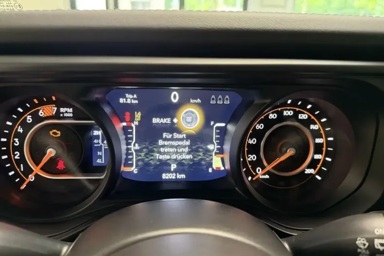 Jeep Wrangler din 2024 cu 2.600 km - oferta JEE118998 - foto 23