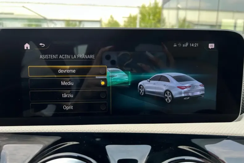 Mercedes-Benz CLA 180 din 2020 cu 66.011 km - oferta MER118999 - foto 21