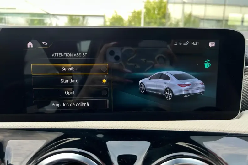 Mercedes-Benz CLA 180 din 2020 cu 66.011 km - oferta MER118999 - foto 24