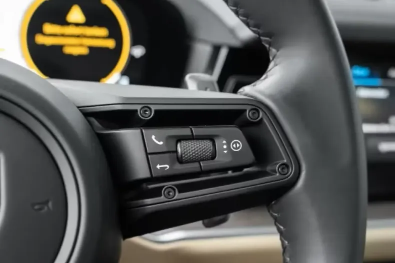 Porsche Cayenne din 2024 cu 11.900 km - oferta POR119001 - foto 7