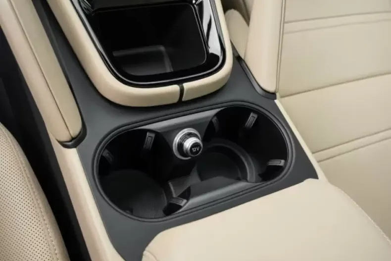 Porsche Cayenne din 2024 cu 11.900 km - oferta POR119001 - foto 9