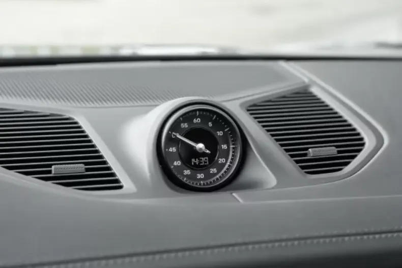 Porsche Cayenne din 2024 cu 11.900 km - oferta POR119001 - foto 12