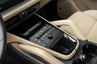 Porsche Cayenne din 2024 cu 11.900 km - oferta POR119001 - foto 19