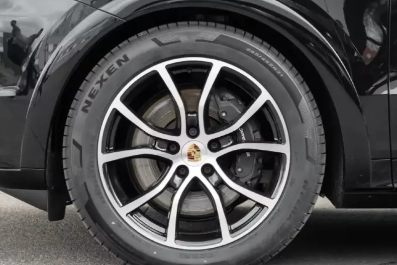 Porsche Cayenne din 2024 cu 11.900 km - oferta POR119001 - foto 32