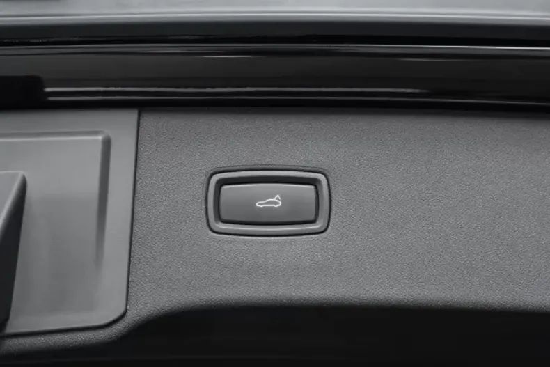 Porsche Cayenne din 2024 cu 11.900 km - oferta POR119001 - foto 35