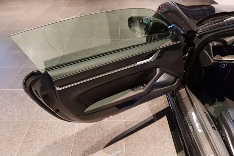 Porsche 911 din 2024 cu 1.200 km - oferta POR119007 - foto 7