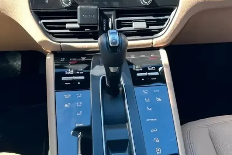 Porsche Macan din 2023 cu 40.000 km - oferta POR119008 - foto 14