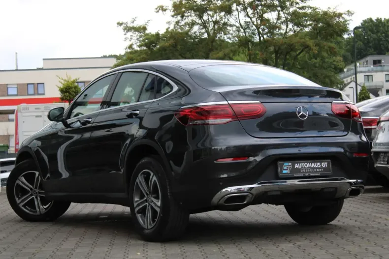 Mercedes-Benz GLC 220 din 2020 cu 70.819 km - oferta MER119013 - foto 2