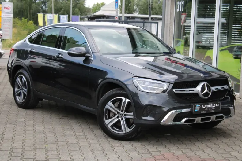 Mercedes-Benz GLC 220 din 2020 cu 70.819 km - oferta MER119013 - foto 3
