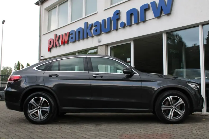 Mercedes-Benz GLC 220 din 2020 cu 70.819 km - oferta MER119013 - foto 10