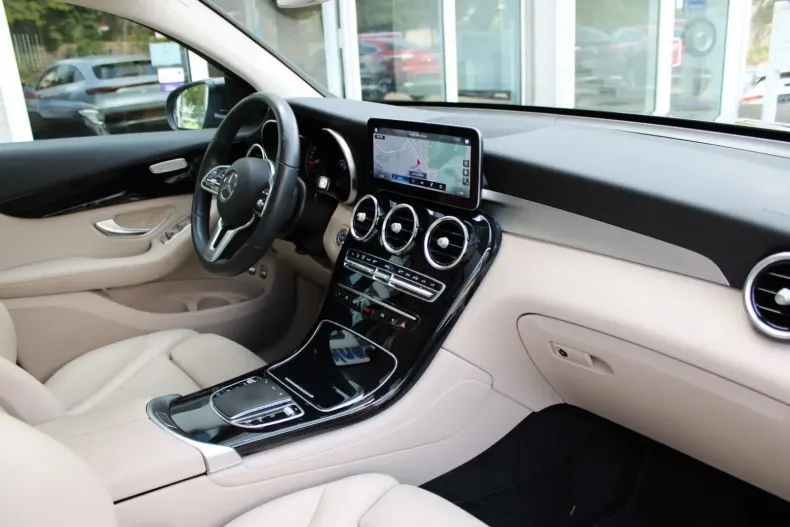 Mercedes-Benz GLC 220 din 2020 cu 70.819 km - oferta MER119013 - foto 13