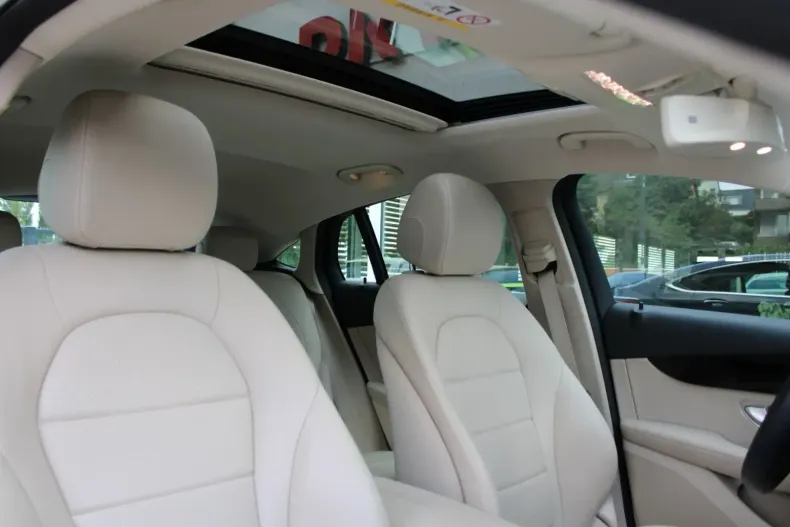 Mercedes-Benz GLC 220 din 2020 cu 70.819 km - oferta MER119013 - foto 15