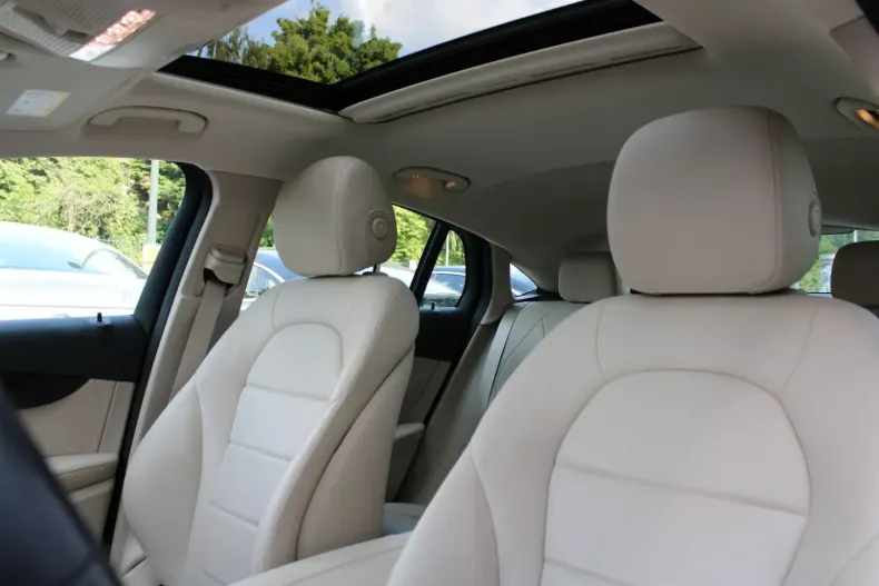 Mercedes-Benz GLC 220 din 2020 cu 70.819 km - oferta MER119013 - foto 16