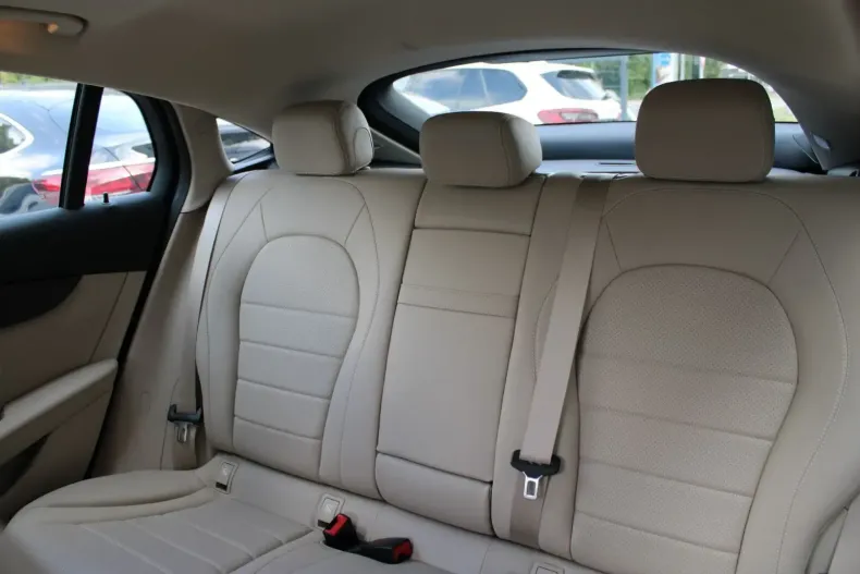 Mercedes-Benz GLC 220 din 2020 cu 70.819 km - oferta MER119013 - foto 18