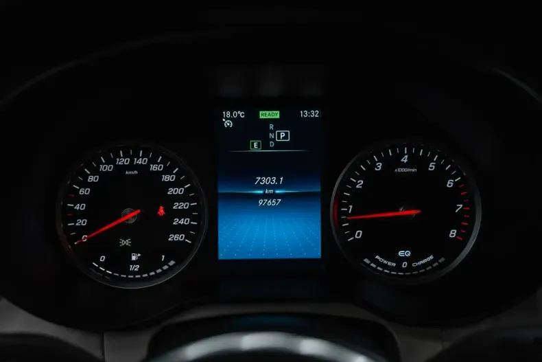 Mercedes-Benz GLC 200 din 2020 cu 97.700 km - oferta MER119015 - foto 6