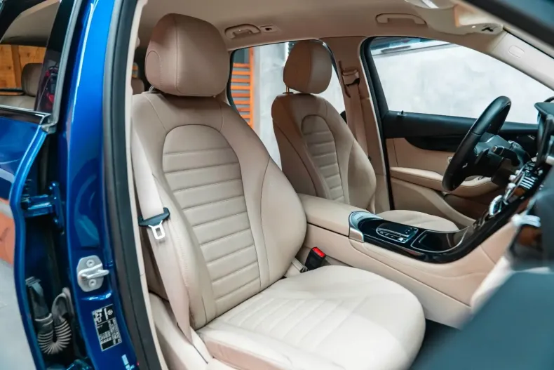 Mercedes-Benz GLC 200 din 2020 cu 97.700 km - oferta MER119015 - foto 17