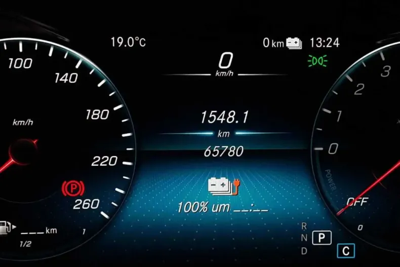 Mercedes-Benz GLC 300 din 2021 cu 65.780 km - oferta MER119016 - foto 11