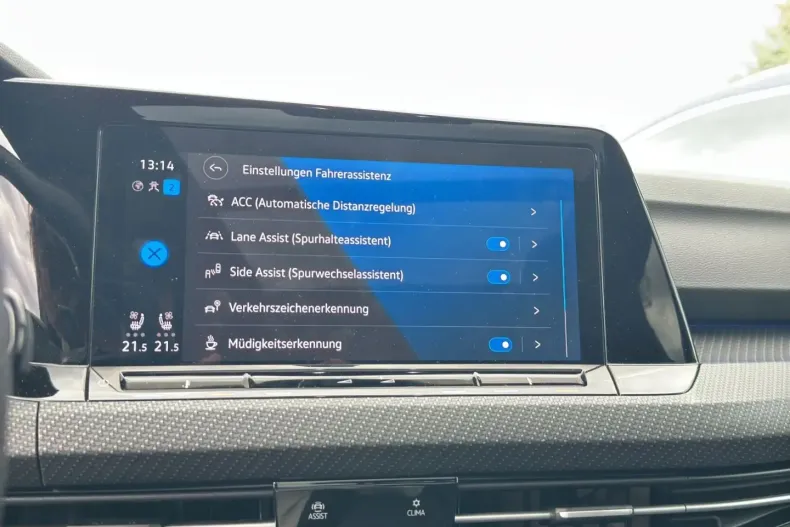 Volkswagen Golf din 2024 cu 11.500 km - oferta VOL119026 - foto 25