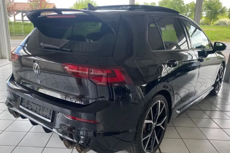 Volkswagen Golf din 2023 cu 27.191 km - oferta VOL119027 - foto 3