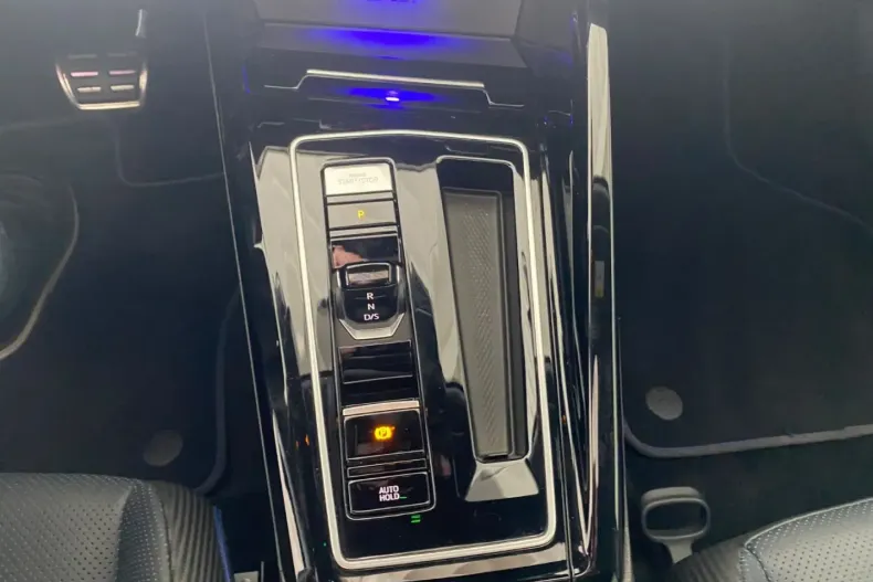 Volkswagen Golf din 2023 cu 27.191 km - oferta VOL119027 - foto 12