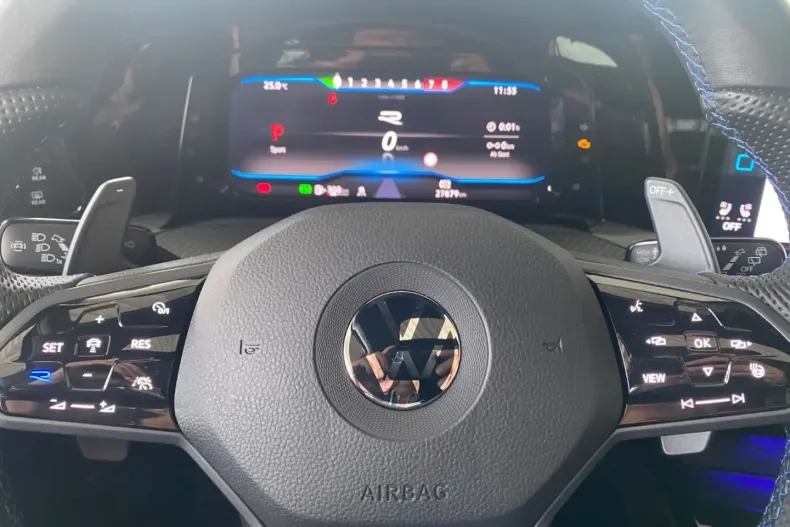 Volkswagen Golf din 2023 cu 27.191 km - oferta VOL119027 - foto 13