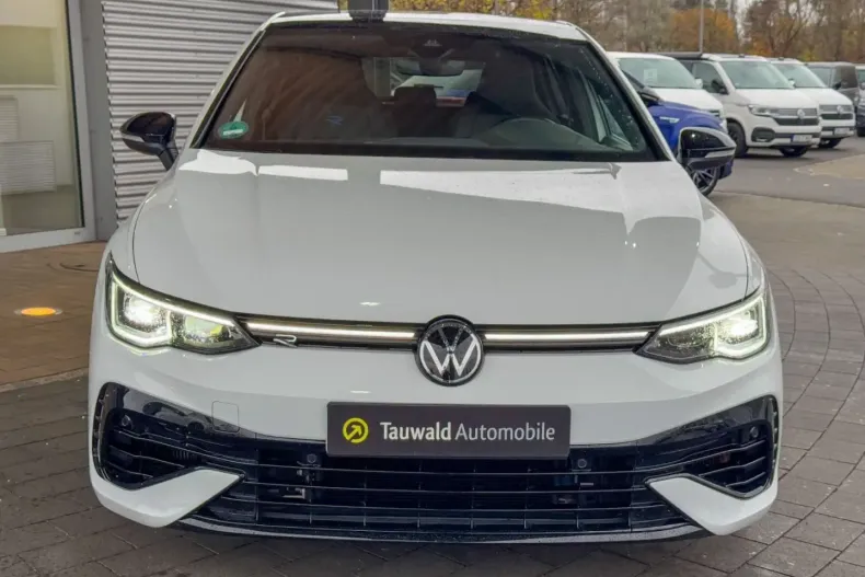 Volkswagen Golf din 2023 cu 13.900 km - oferta VOL119028 - foto 2