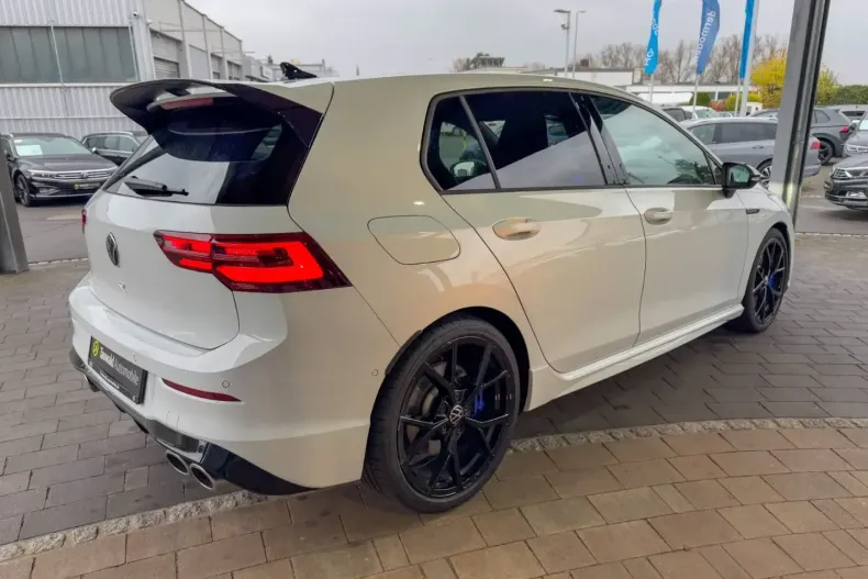 Volkswagen Golf din 2023 cu 13.900 km - oferta VOL119028 - foto 5