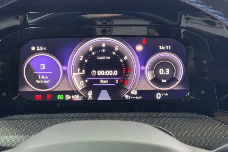 Volkswagen Golf din 2023 cu 13.900 km - oferta VOL119028 - foto 14